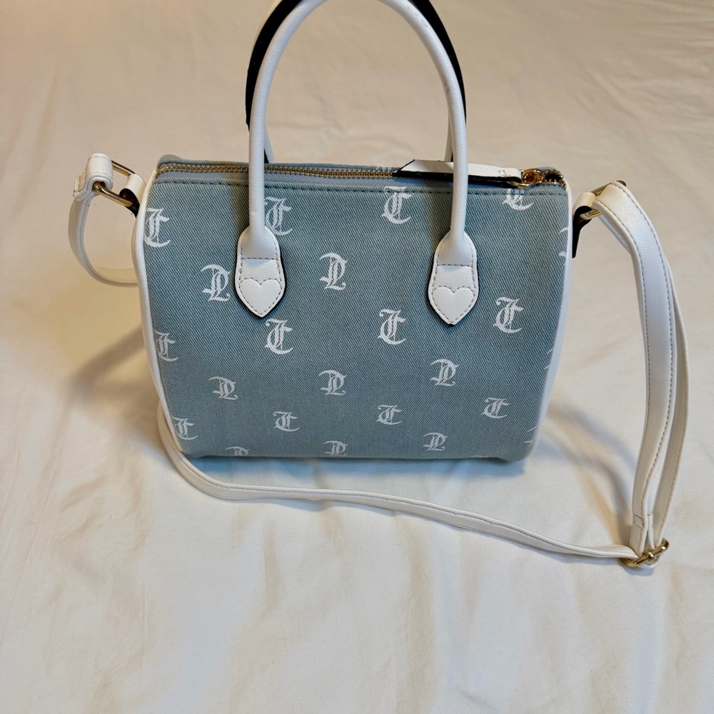 Juicy Couture blue and White Crossbody Bag
Women’s - Picture 3 of 10